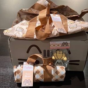 Pusheen- Exclusive Edition- Brand New!